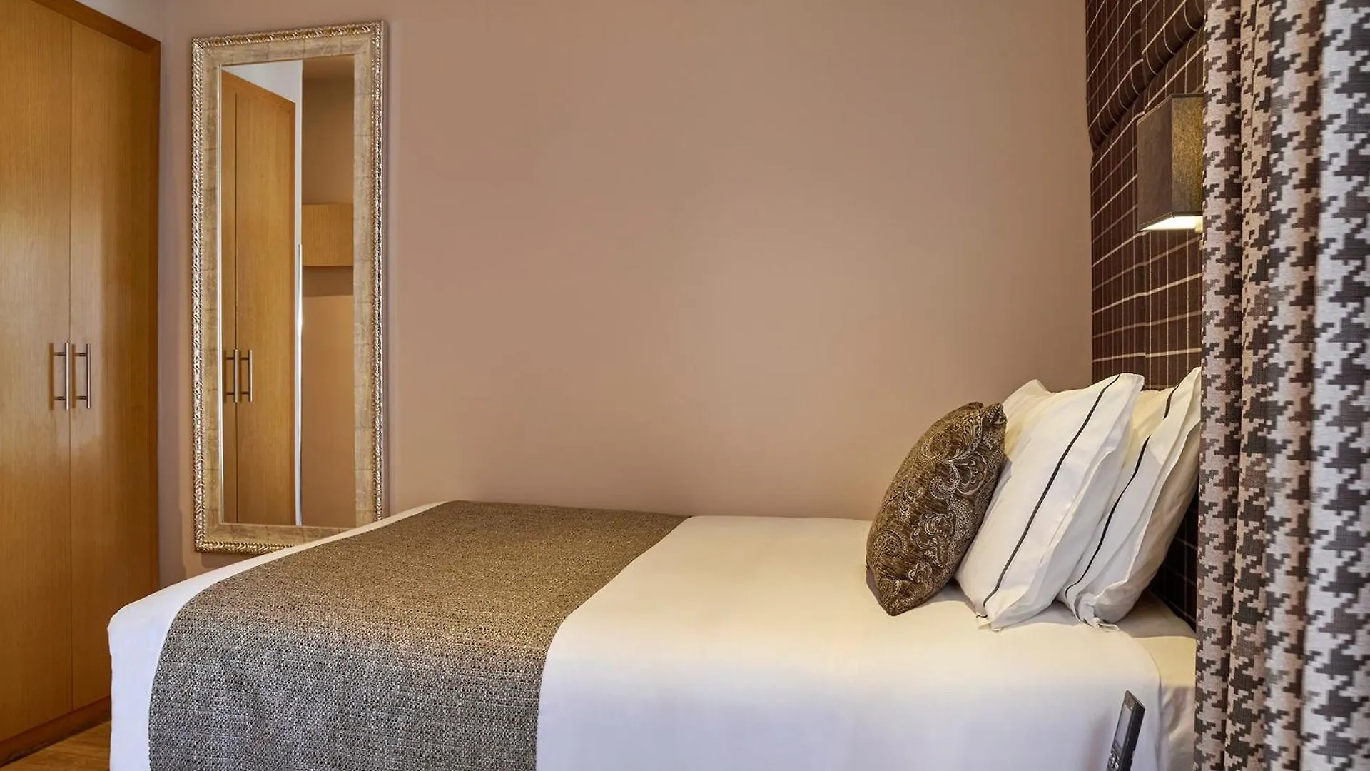Hesperia Barcelona Barri Gotic Hotel