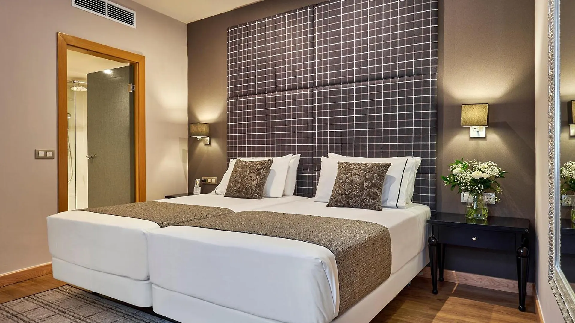 Hesperia Barcelona Barri Gotic Hotel 3*,  Spain